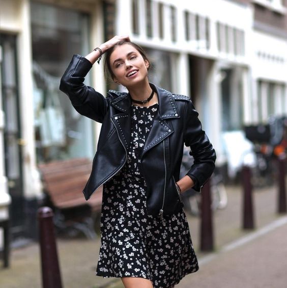 Quelle Veste avec une Robe Fleurie ?