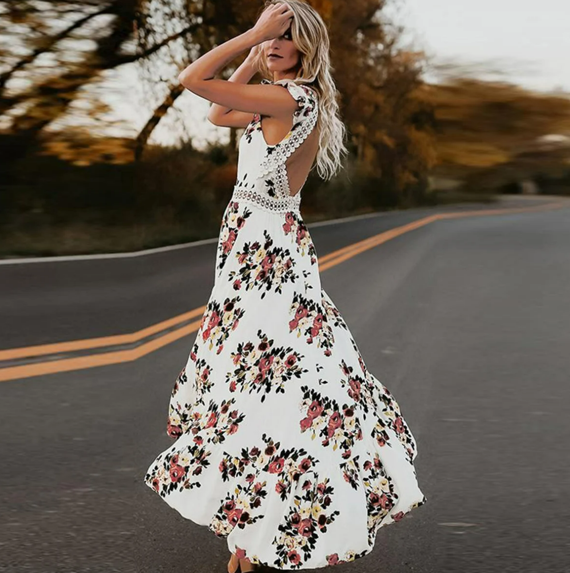 Robe Longue Dos Nu à Dentelle Fleurie
